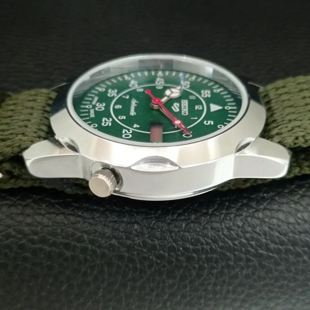 Vintage 1973 Seiko Automatic Mens Silver Watch W/daydate & Red accents